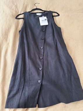 DISSH Tommy black linen Classic Black Sleeveless Button-Front Dress